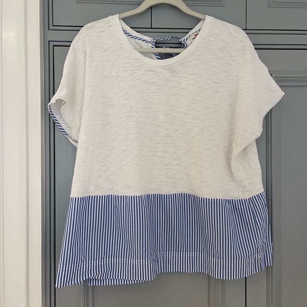 Women’s Vineyard Vines top
